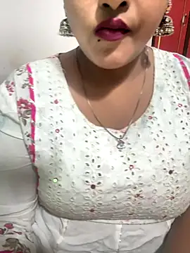 Snapshot of Ayesha_mahi chatting on 12-02-25, 07:25 Ayesha mahi online show from 12-02-25, 07:25