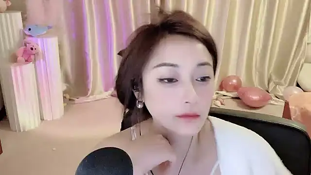 Daisy-77 online show from 01-17-25, 09:17