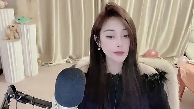 Daisy-77 online show from 01-20-25, 09:11