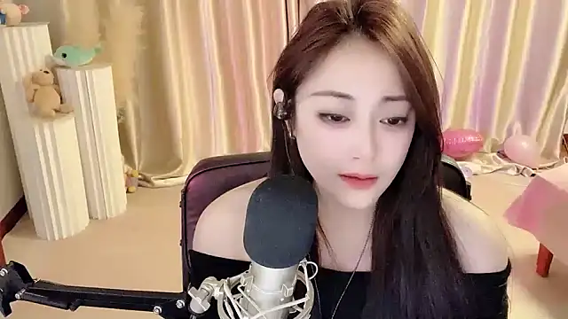 Daisy-77 online show from 02-10-25, 09:25