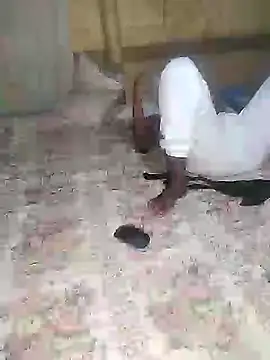 Snapshot of African_Masked_Couple chatting on 12-18-24, 08:03 African Masked Couple online show from 12-18-24, 08:03