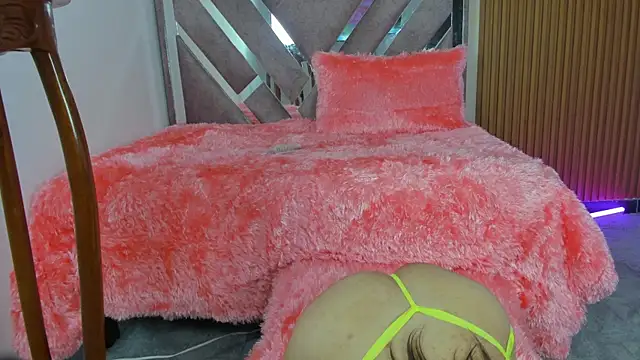 Chloe narcise online show from 07-26-26, 09:38