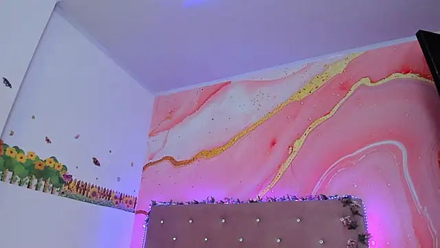 Daisy  rose online show from 01-30-25, 11:11