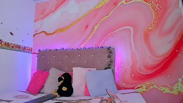 Daisy  rose online show from 01-31-25, 11:13