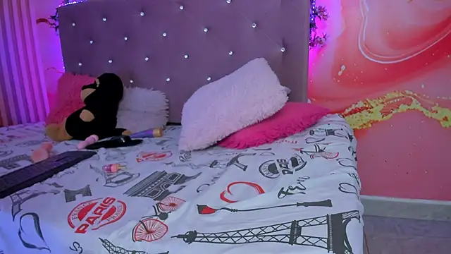 Daisy  rose online show from 02-20-25, 05:18