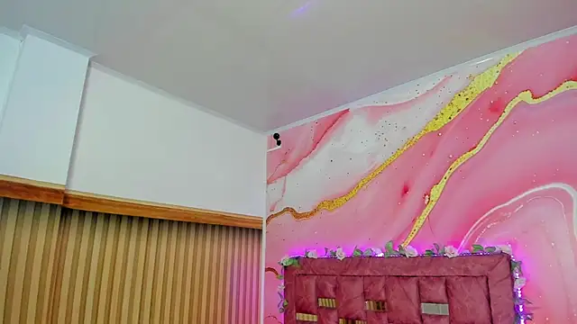 Snapshot of Daisy__rose chatting on 12-17-25, 03:12 Daisy rose online show from 12-17-25, 03:12