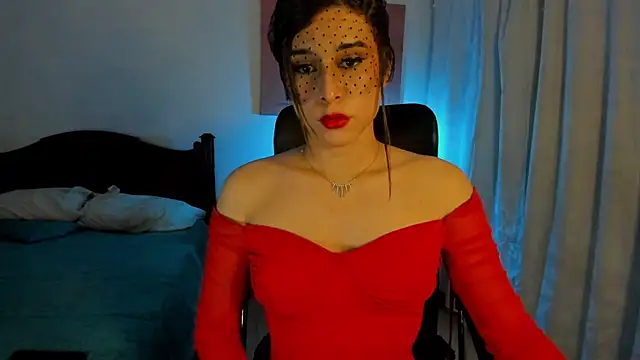 Snapshot of misstresbigcockts chatting on 10-19-25, 10:10 misstresbigcockts online show from 10-19-25, 10:10