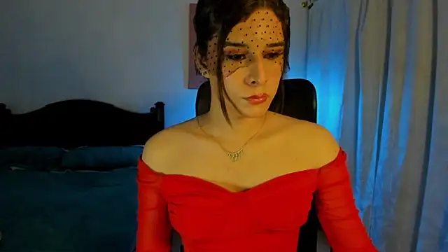 Snapshot of misstresbigcockts chatting on 10-20-25, 10:43 misstresbigcockts online show from 10-20-25, 10:43