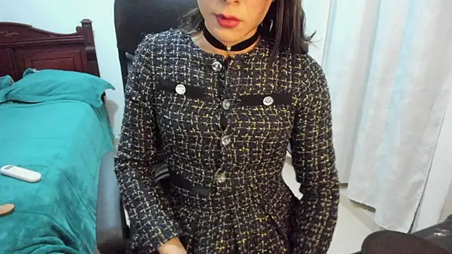 Snapshot of misstresbigcockts chatting on 11-27-25, 11:51 misstresbigcockts online show from 11-27-25, 11:51