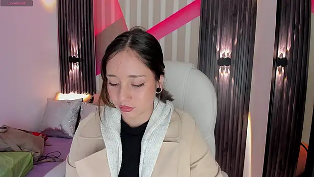 emily layton online show from 03-12-25, 01:08