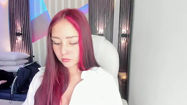 emily layton online show from 11-08-25, 02:28