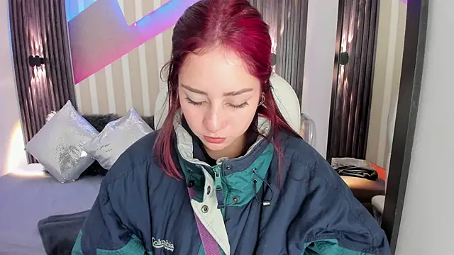 emily layton online show from 11-11-25, 02:39