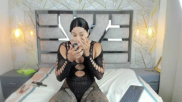 Alison Chan  online show from 04-15-26, 08:42