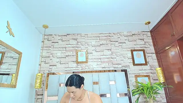 Alison Chan  online show from 07-20-26, 08:55