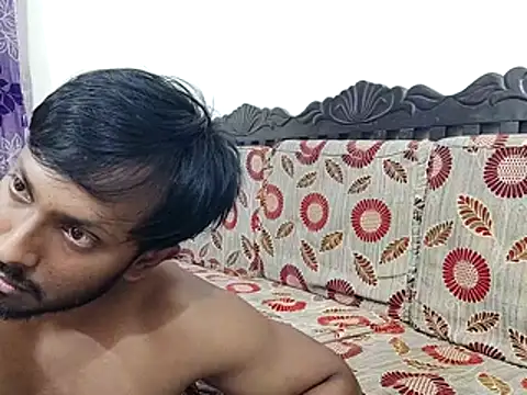 Snapshot of HunkyAriyan chatting on 02-23-26, 09:01 HunkyAriyan online show from 02-23-26, 09:01