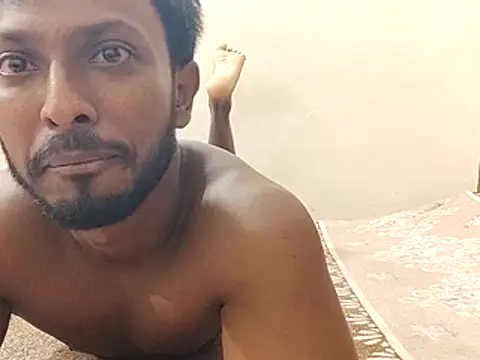 HunkyAriyan online show from 06-13-26, 07:34