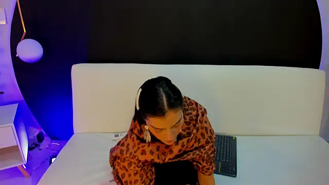 Ada Monroe10 online show from 02-11-26, 01:49