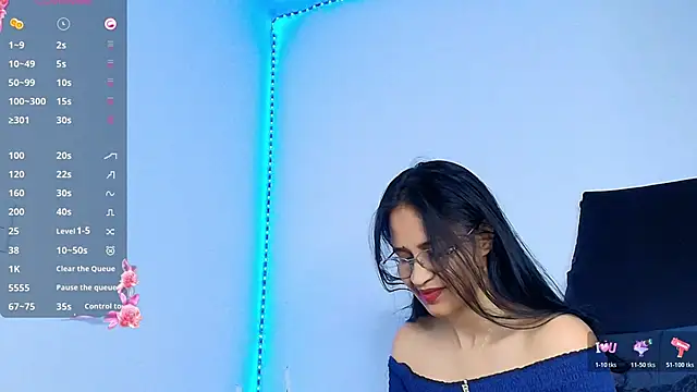 Alba Olimpo online show from 11-25-25, 01:11