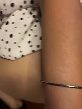 couple redbeach online show from 01-13-26, 07:46