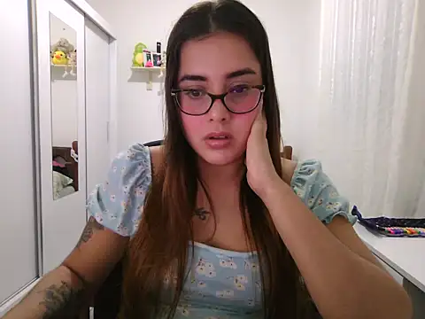 maliamiller online show from 06-05-26, 06:52