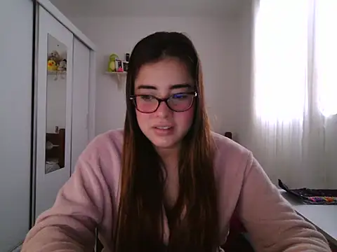 maliamiller online show from 06-06-26, 08:13