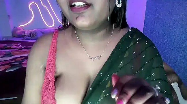 expression queen online show from 12-15-24, 06:48