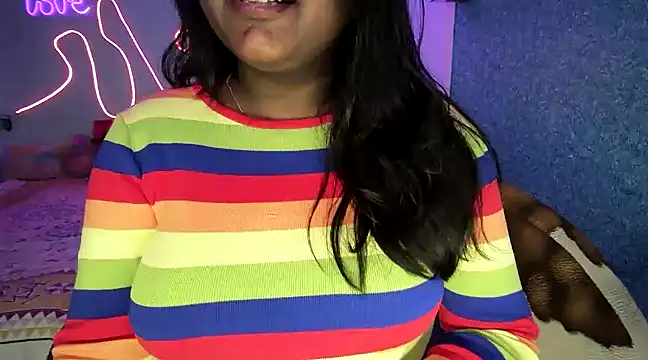 expression queen online show from 01-29-25, 05:56