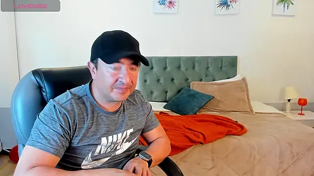 Snapshot of Sam_and_molly_ chatting on 02-01-25, 07:55 Sam and molly online show from 02-01-25, 07:55