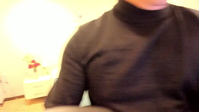 Snapshot of Sam_and_molly_ chatting on 02-13-25, 07:21 Sam and molly online show from 02-13-25, 07:21