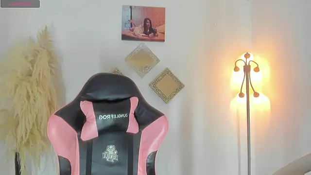 kattadoll online show from 04-16-26, 09:50