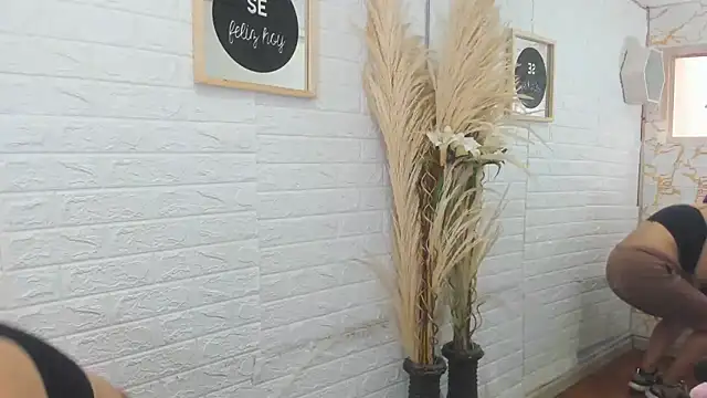 Snapshot of Aisha_09 chatting on 01-08-25, 02:46 Aisha 09 online show from 01-08-25, 02:46