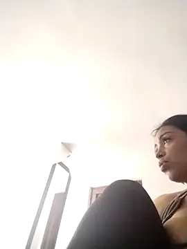 Snapshot of Aisha_09 chatting on 03-11-26, 03:07 Aisha 09 online show from 03-11-26, 03:07