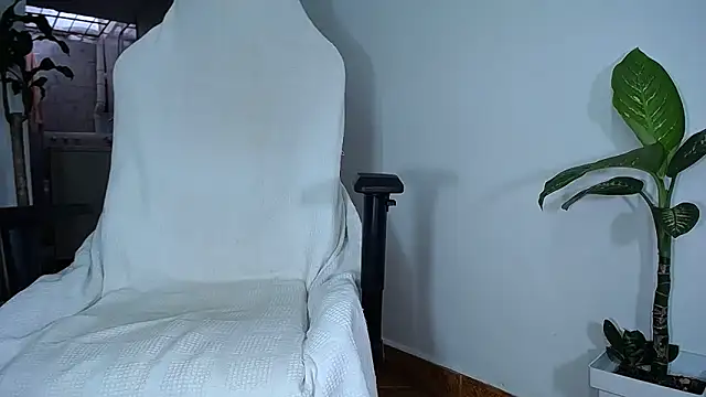 diamond black00 online show from 03-10-25, 09:51