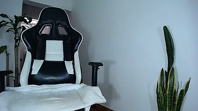 diamond black00 online show from 03-20-25, 07:35