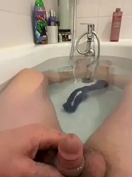 Snapshot of tranquille59 chatting on 02-05-26, 10:25 tranquille59 online show from 02-05-26, 10:25