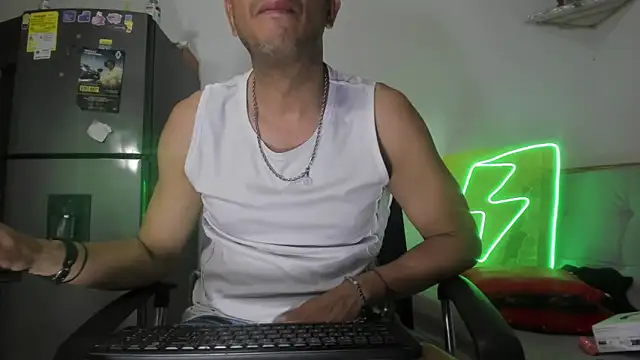 latinmartin73 online show from 01-16-25, 02:09