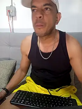 latinmartin73 online show from 02-02-25, 05:37