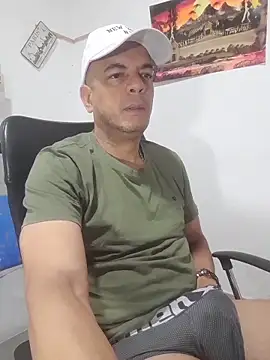 latinmartin73 online show from 11-19-25, 12:05