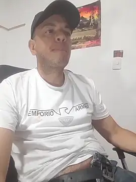 latinmartin73 online show from 12-02-25, 11:23