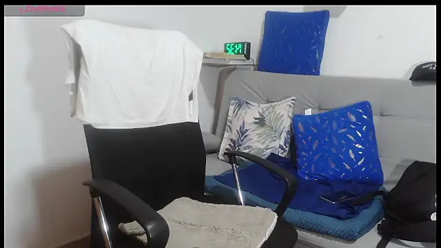 latinmartin73 online show from 04-05-26, 07:33