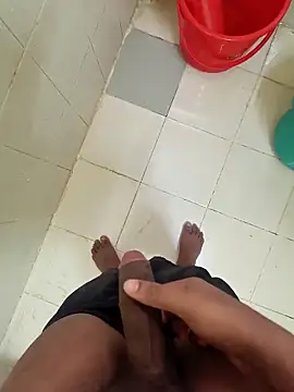 Snapshot of loveme99004 chatting on 10-12-25, 02:54 loveme99004 online show from 10-12-25, 02:54