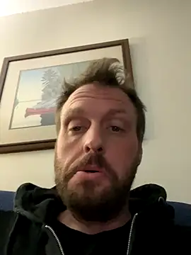 Snapshot of ScarletCeiling87 chatting on 11-17-25, 03:45 ScarletCeiling87 online show from 11-17-25, 03:45