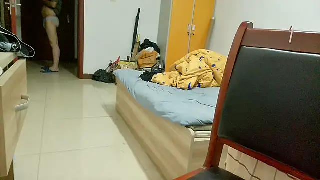 Snapshot of huzi518 chatting on 09-17-25, 03:46 huzi518 online show from 09-17-25, 03:46