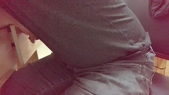 Snapshot of huzi518 chatting on 11-07-25, 01:11 huzi518 online show from 11-07-25, 01:11