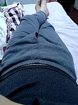 Snapshot of huzi518 chatting on 02-10-26, 03:49 huzi518 online show from 02-10-26, 03:49