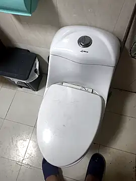 Snapshot of huzi518 chatting on 03-04-26, 01:50 huzi518 online show from 03-04-26, 01:50