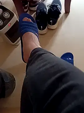 Snapshot of huzi518 chatting on 03-14-26, 06:08 huzi518 online show from 03-14-26, 06:08