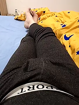 Snapshot of huzi518 chatting on 03-16-26, 01:59 huzi518 online show from 03-16-26, 01:59