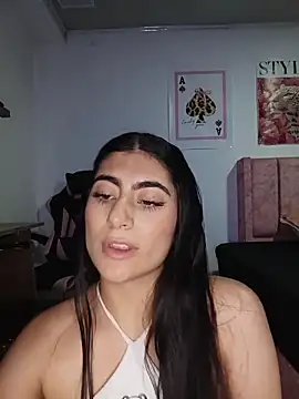 miakhalifaaa  online show from 06-03-26, 10:37
