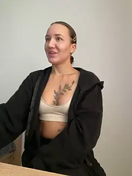 Snapshot of Stasia_Queen chatting on 12-03-24, 09:22 Stasia Queen online show from 12-03-24, 09:22